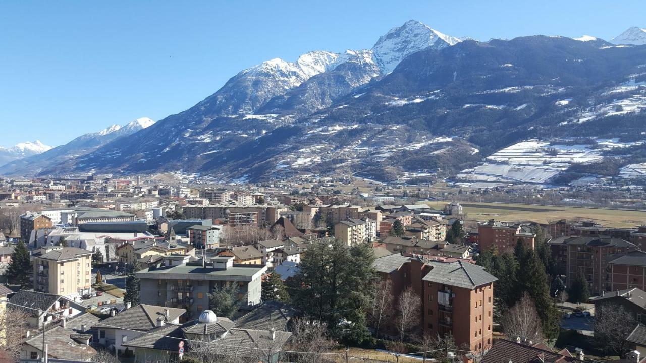 Casa Della Nonna Per Voi Parcheggio Gratuito Condizionatore Portatile Cir 0052 Aosta Eksteriør billede