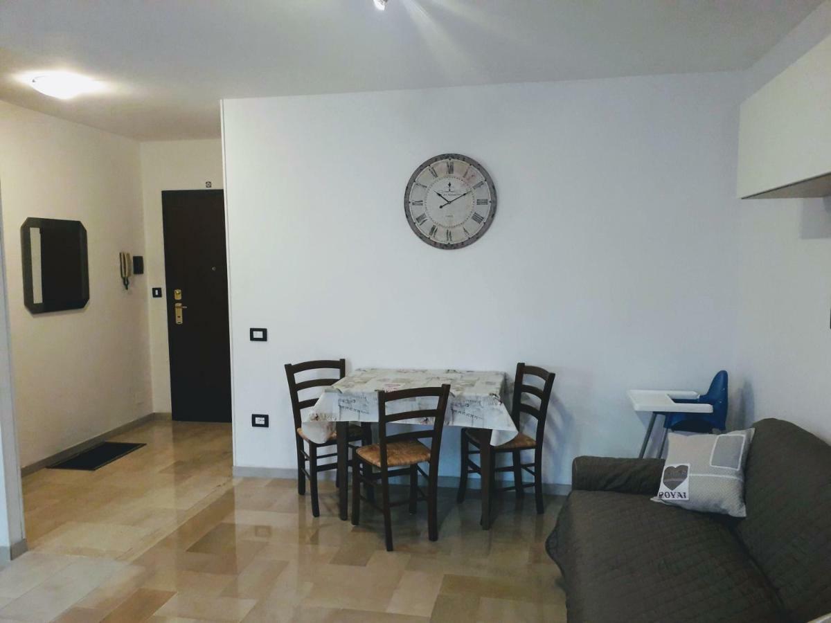 Casa Della Nonna Per Voi Parcheggio Gratuito Condizionatore Portatile Cir 0052 Aosta Eksteriør billede